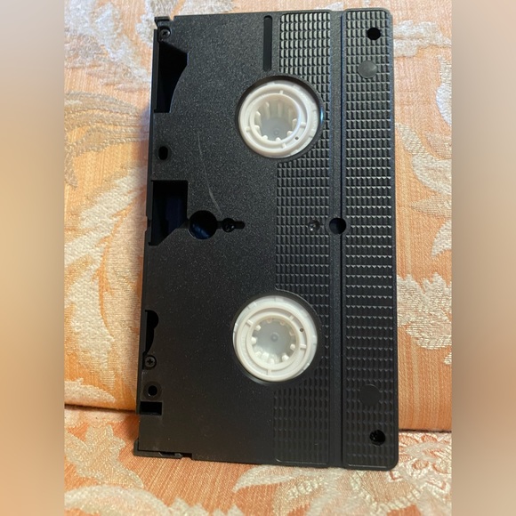 🌪️ Vintage Twister 1996 Warner Home Video Cassette VHS 🌪️ - Picture 4 of 5